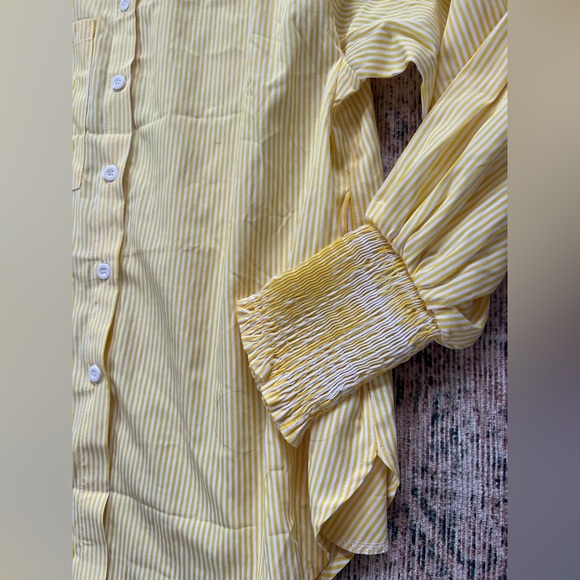 Womens Yellow Striped Button-Up Shirt NWOT - Picture 2 of 4